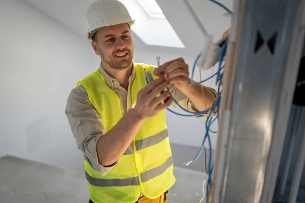 Best Licensed Electrician  in La Crosse, WI
